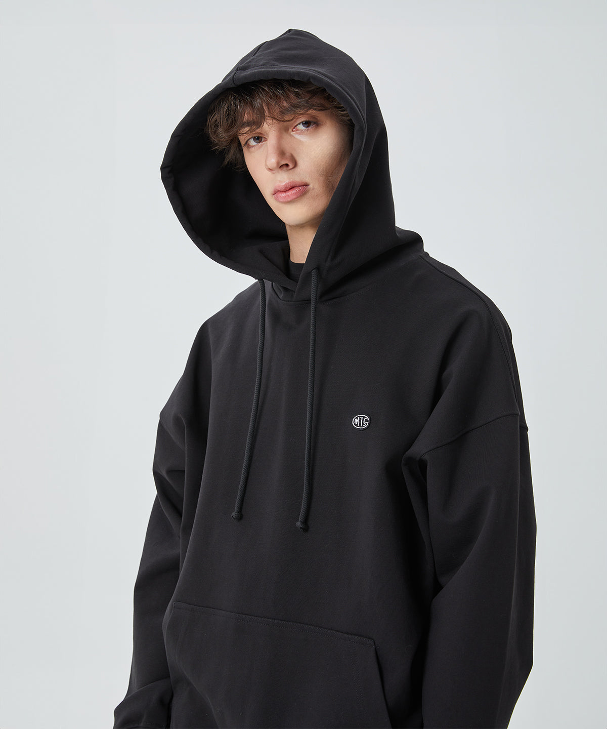 REFLECTIVE PATCH HOODIE BLACK
